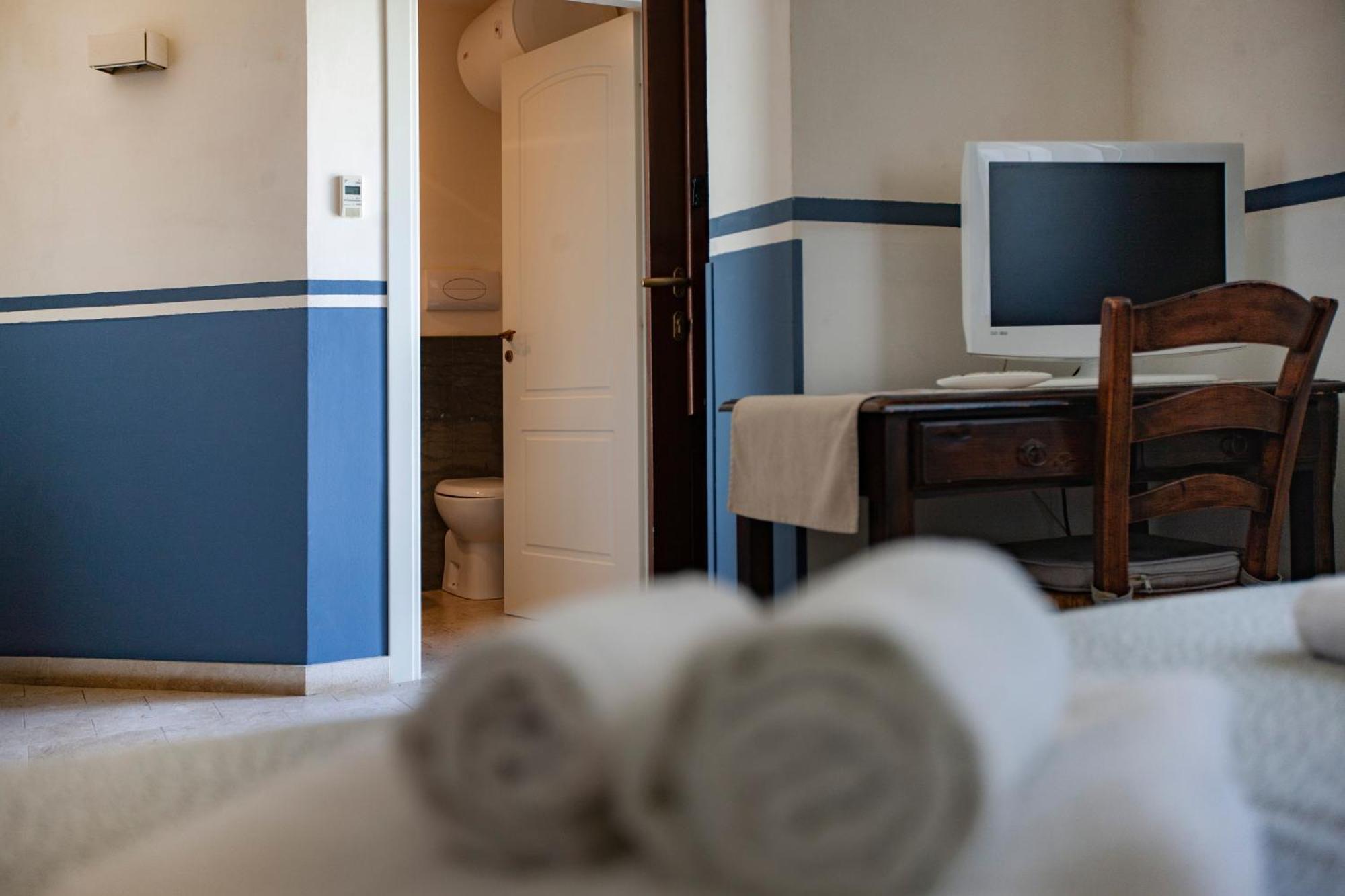 Arbaria Hotel Trapani Bagian luar foto