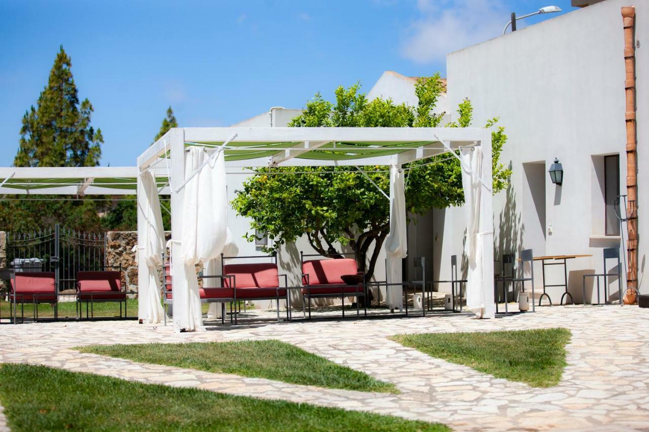 Arbaria Hotel Trapani Bagian luar foto