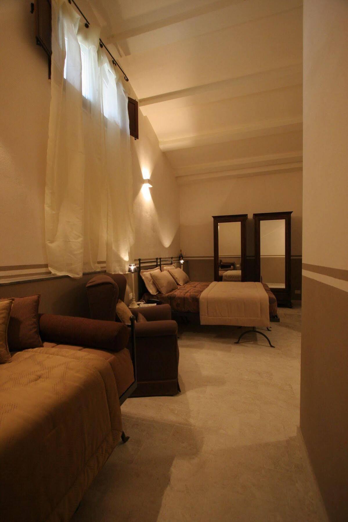 Arbaria Hotel Trapani Bagian luar foto